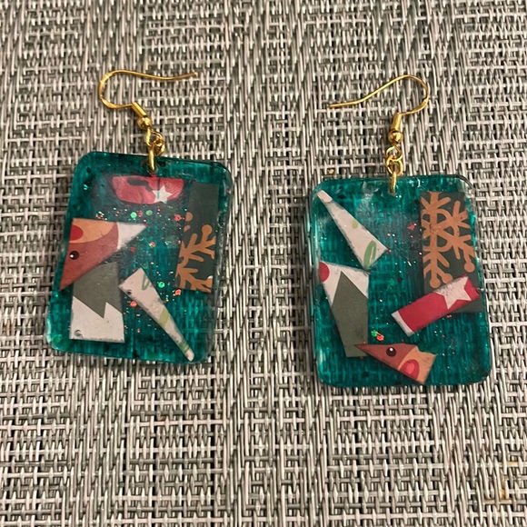 XMAS Handmade Festive Medium Holiday Earrings Green Rectangle - Picture 5 of 10